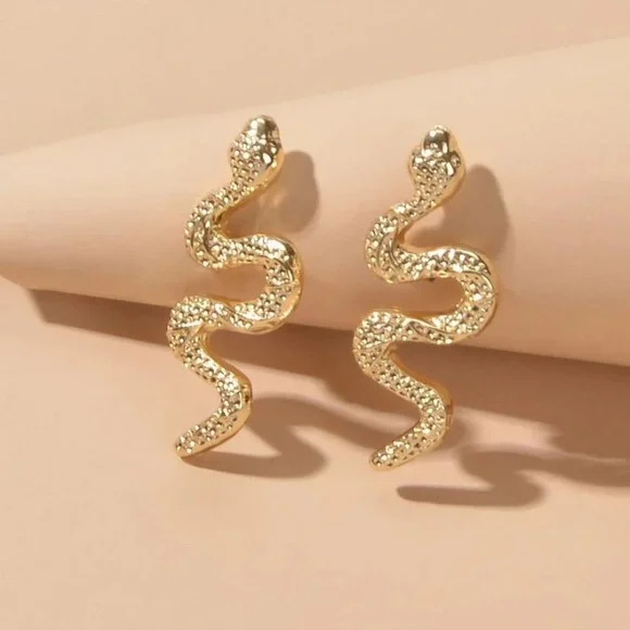Last! gold snake charmer stud earrings hoop - Picture 2 of 5